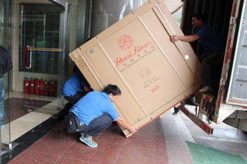南乐钢琴贵重工艺品无忧运